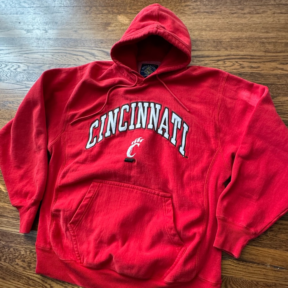 #660 UNIVERSITY OF CINCINNATI BEARCATS (VINTAGE) STEVE & BERRY’S VINTAGE HOODIE - Picture 9 of 13
